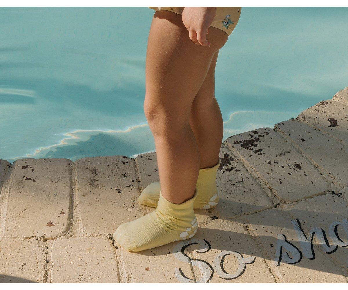 Monnëka - Meias Anti-derrapantes Piscina Amarelo