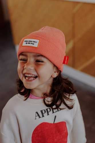 HELLO HOSSY - Gorro Urban Framboesa