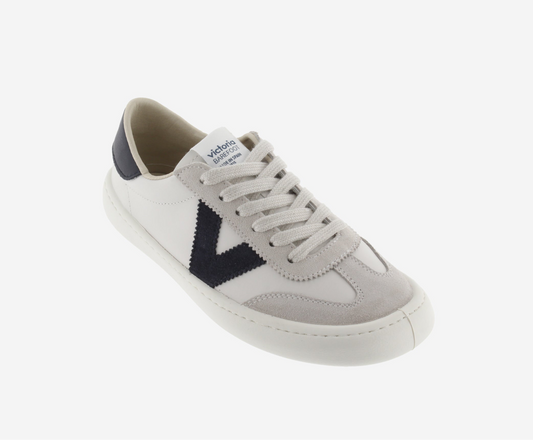 Victoria Barefoot - Olmo Negro