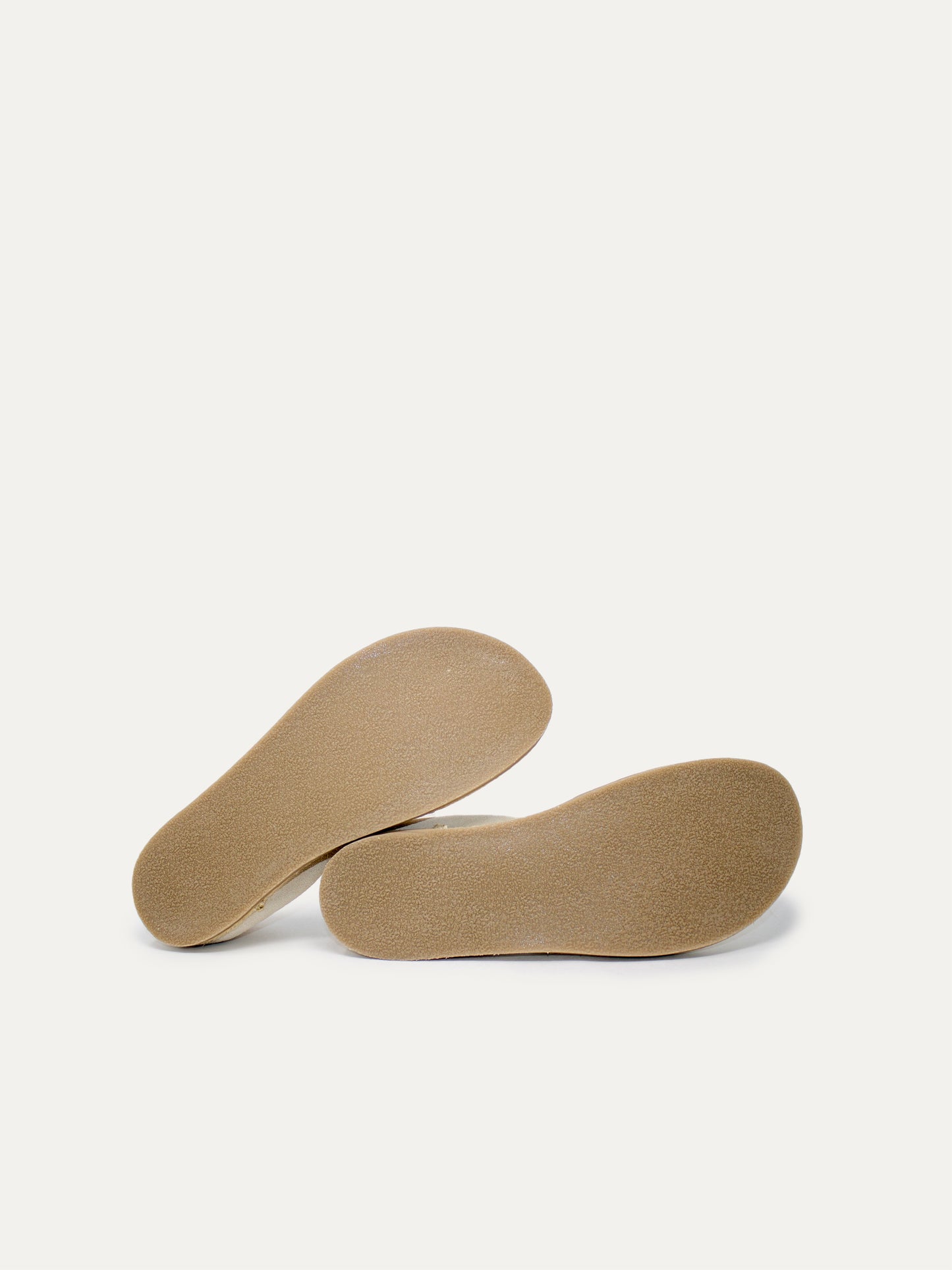 MUM Barefoot - Lucía Sand