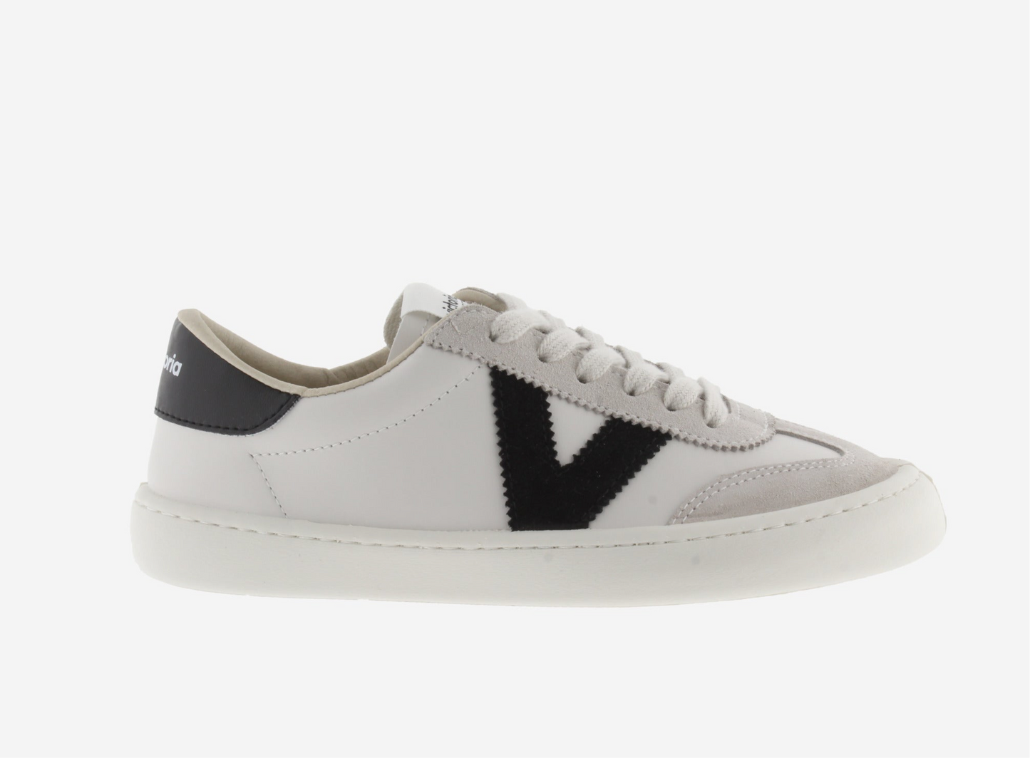 Victoria Barefoot - Olmo Negro