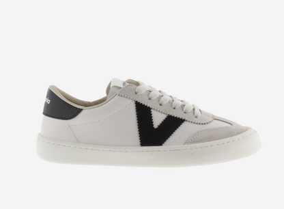 Victoria Barefoot - Olmo Negro