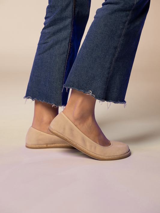 MUM Barefoot - Lucía Sand