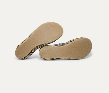 MUM Barefoot - Sara Coal